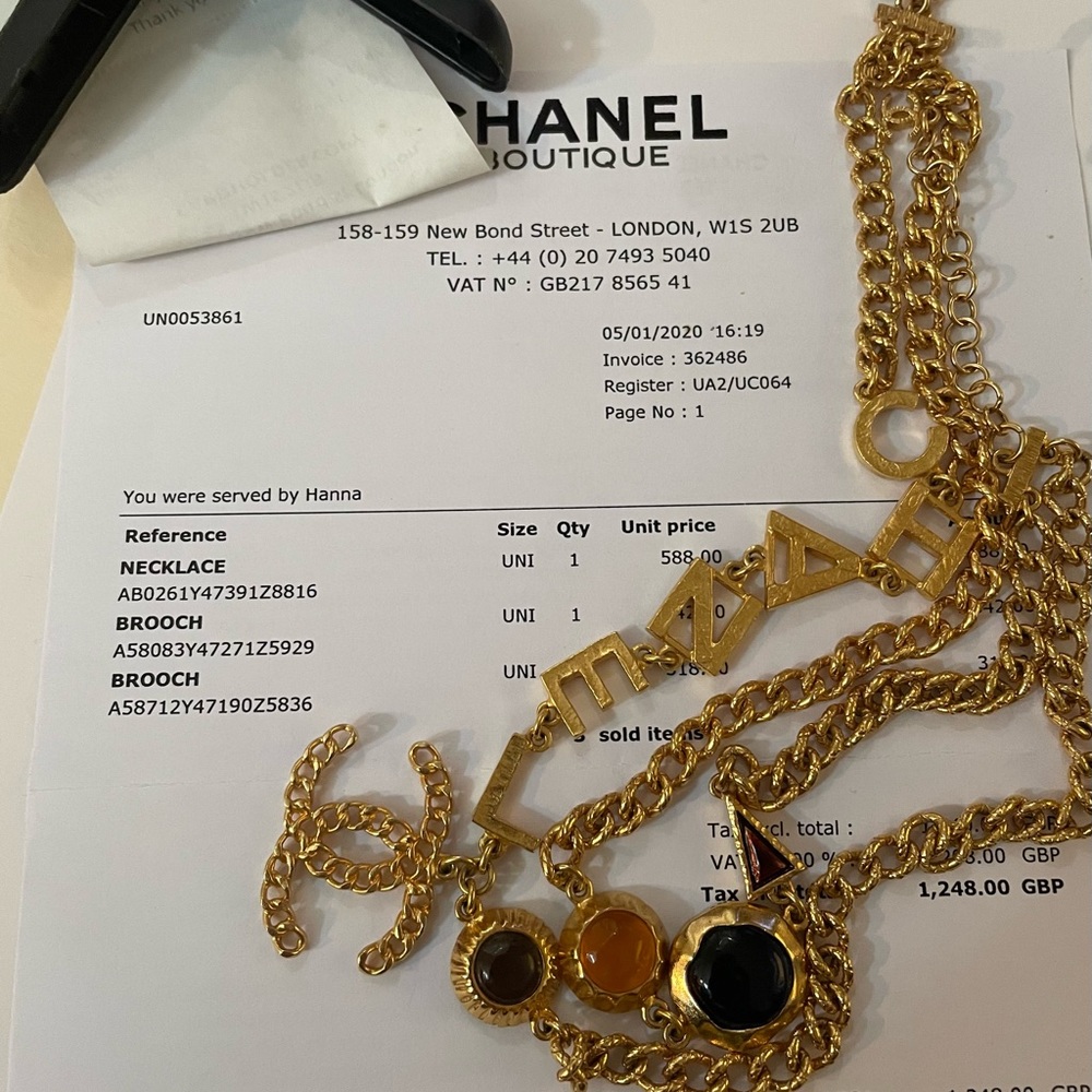 Chanel Necklace. Purchased 2020 , Bond St store. RECEIPT IS FOR REFERENCE, ONLY